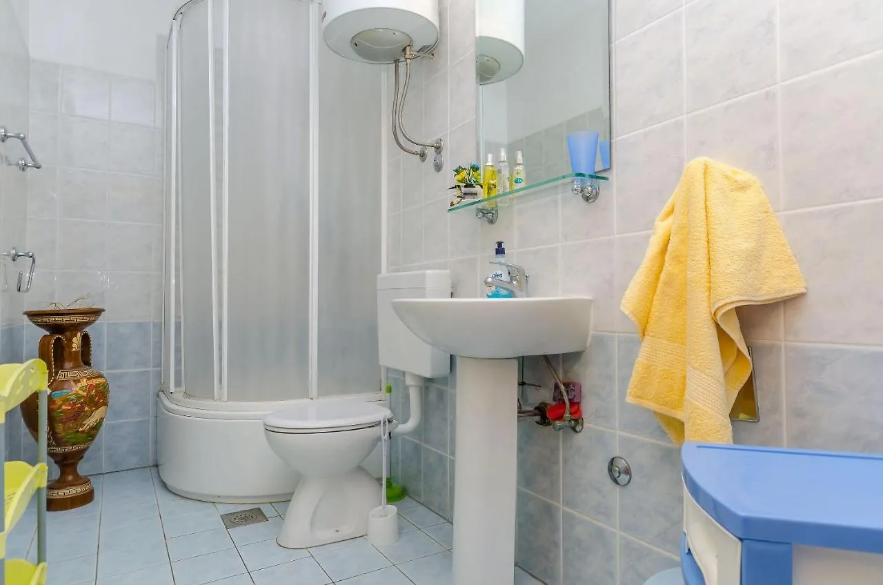 Apartments Stara Maslina Slatine Croatia