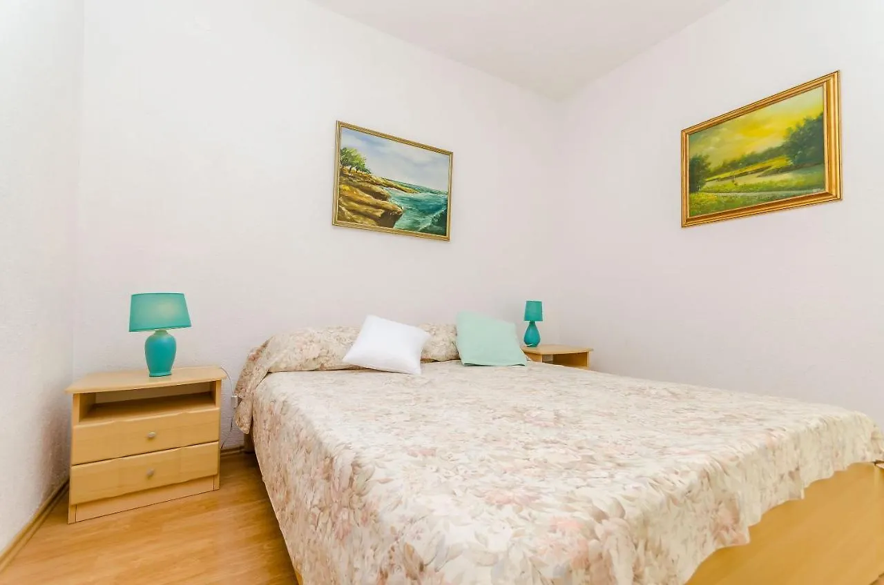 Apartments Stara Maslina Slatine